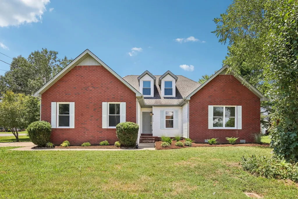1940 Sterling Street Murfreesboro TN 37127