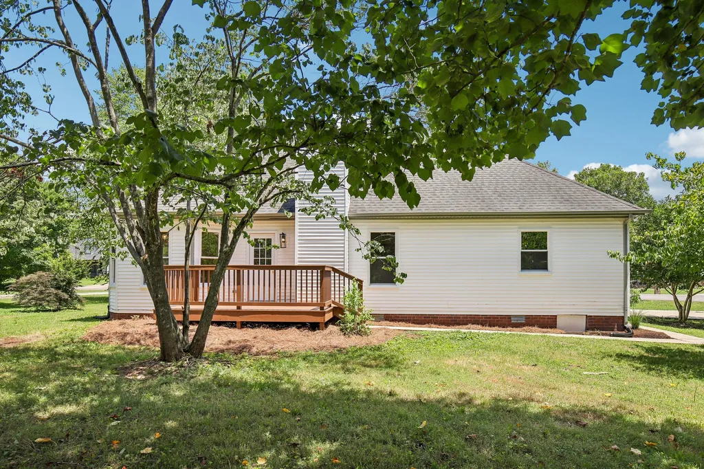 1940 Sterling Street Murfreesboro TN 37127