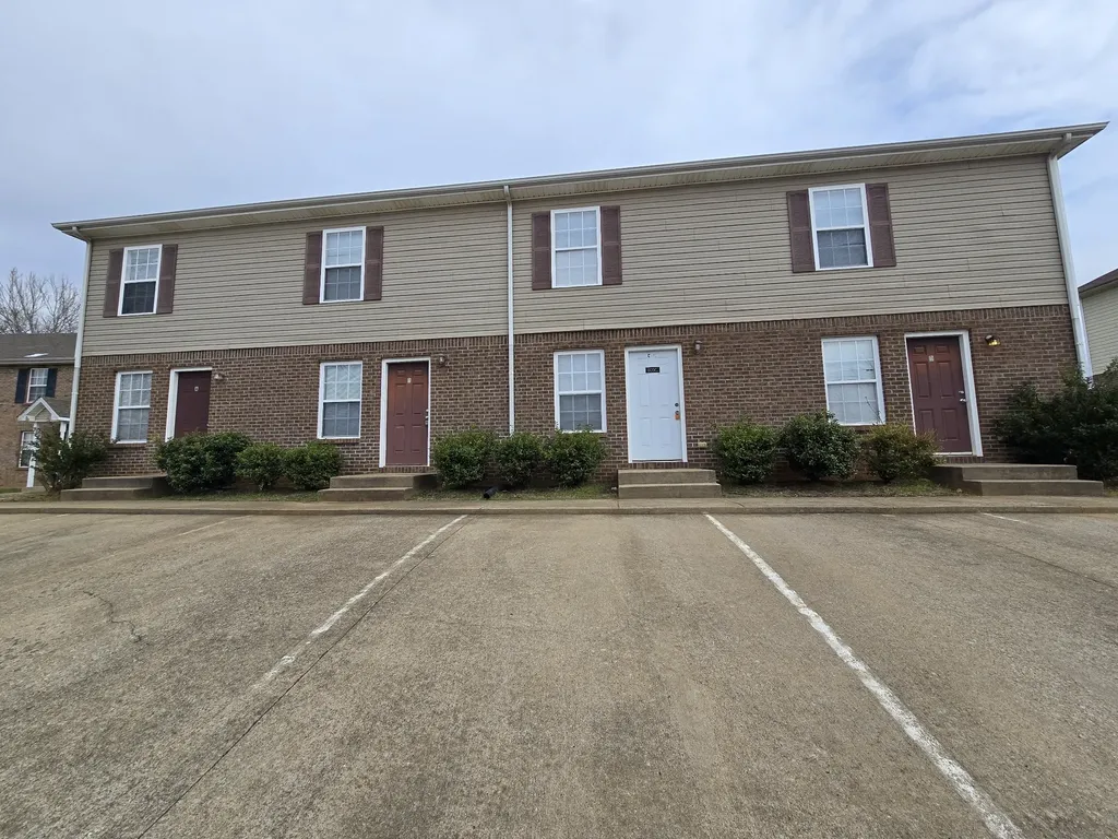 805 Oak Arbor Court Clarksville TN 37040