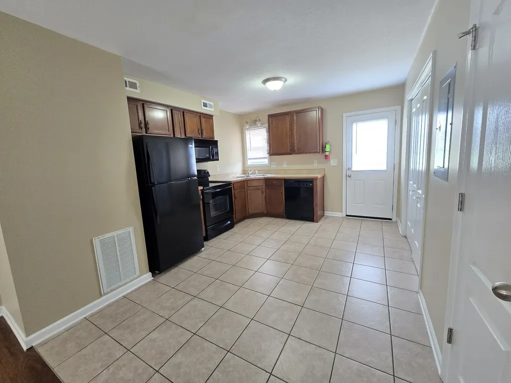 805 Oak Arbor Court Clarksville TN 37040