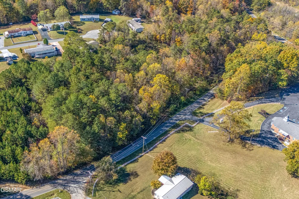 22 Green Hill Road Dandridge TN 37725