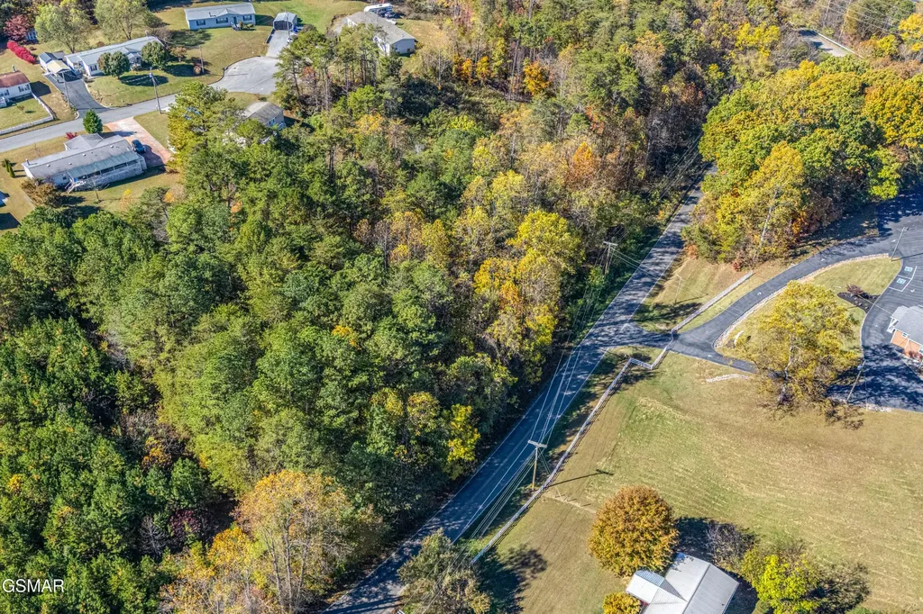 22 Green Hill Road Dandridge TN 37725