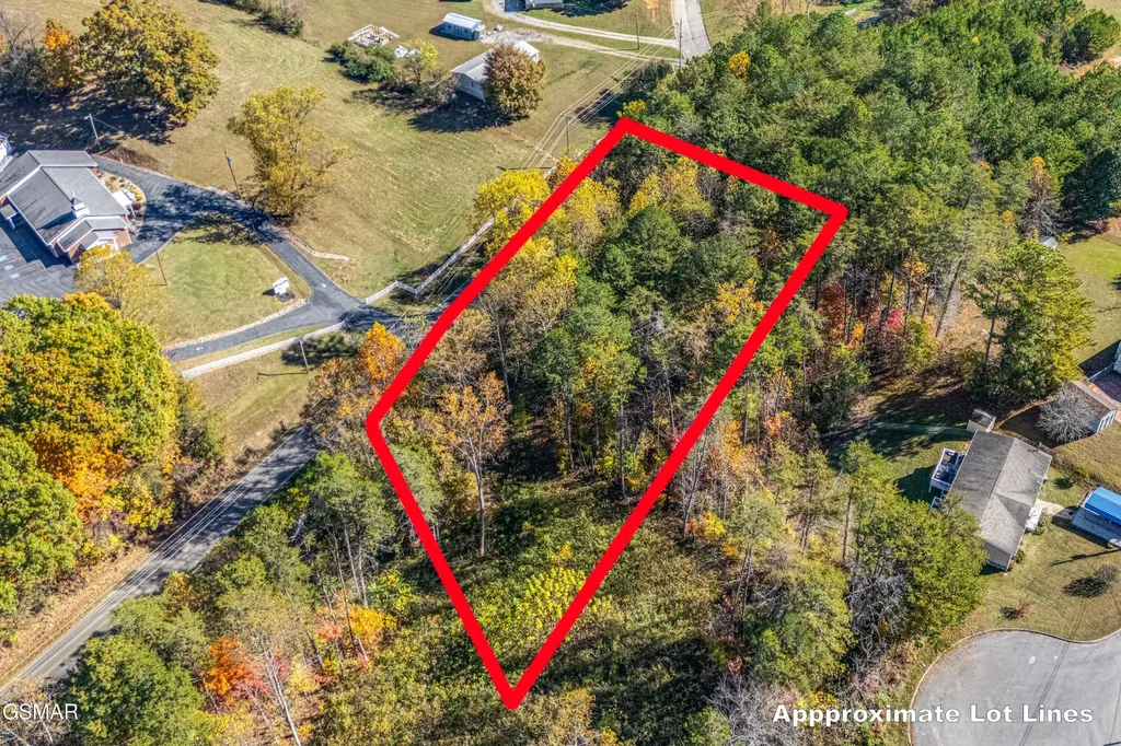 22 Green Hill Road Dandridge TN 37725