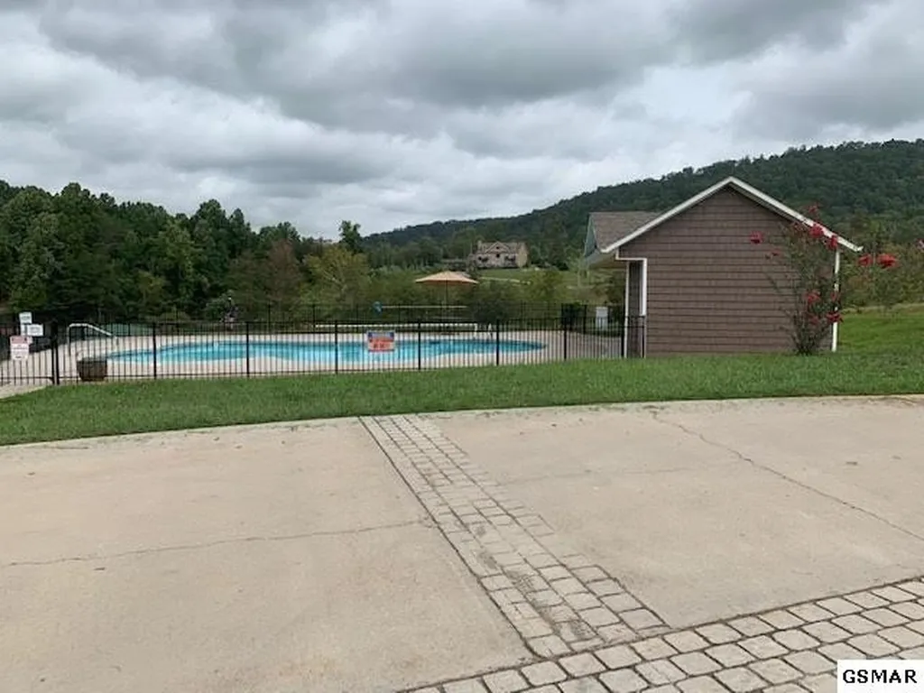 11 Mountain Way Sharps Chapel TN 37866