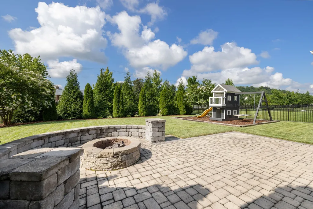 7117 Blondell Way College Grove TN 37046