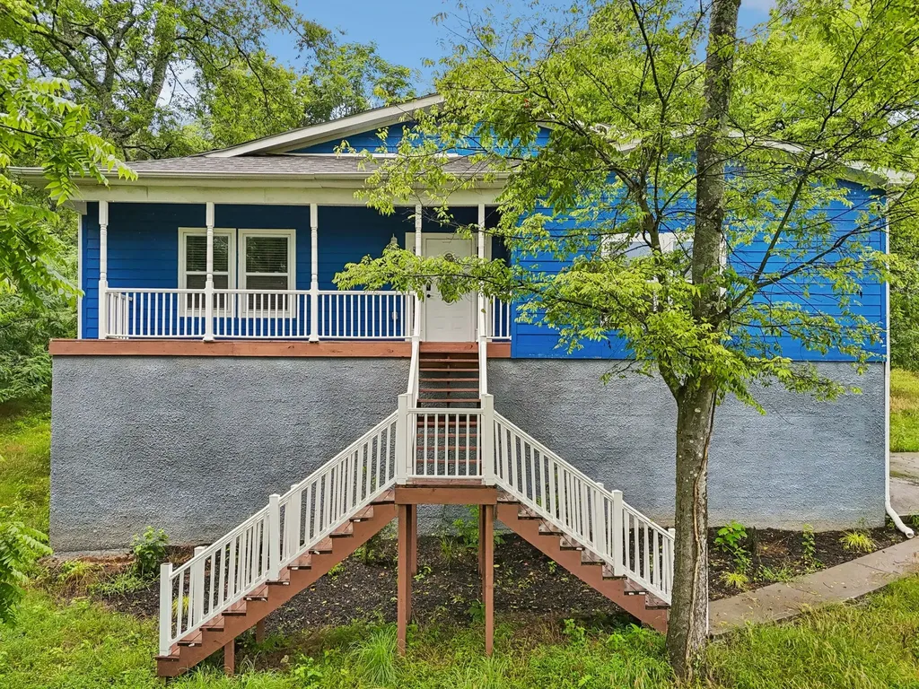 286 Emily Lane Bell Buckle TN 37020