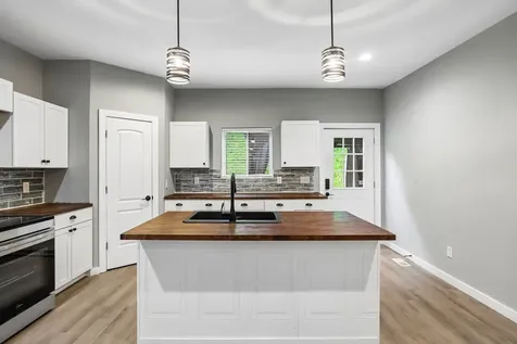 286 Emily Lane Bell Buckle TN 37020