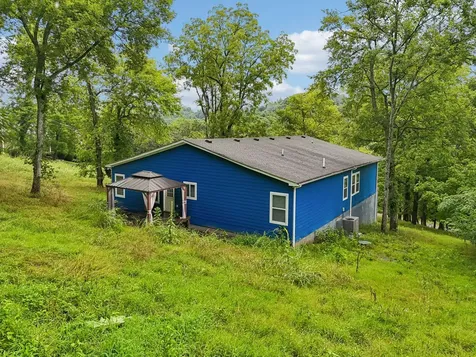 286 Emily Lane Bell Buckle TN 37020