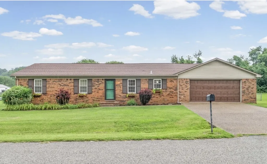 601 Pineridge Drive Hopkinsville KY 42240