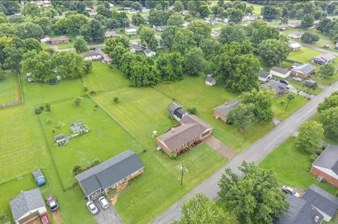601 Pineridge Drive Hopkinsville KY 42240