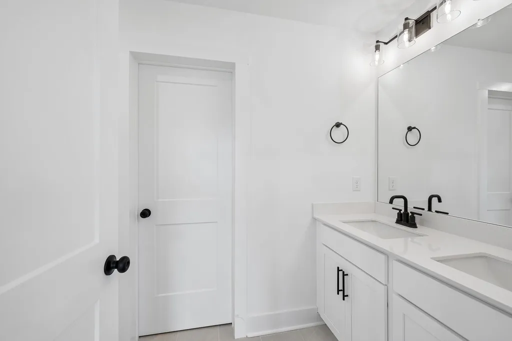 2597 Peaceful Valley Drive Columbia TN 38401