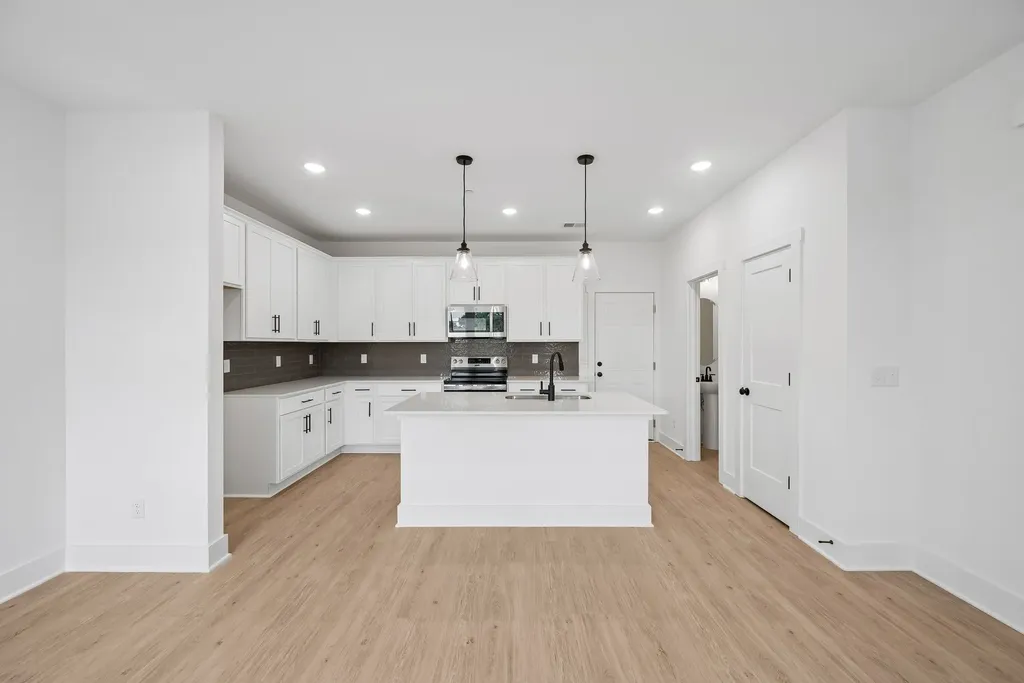 2597 Peaceful Valley Drive Columbia TN 38401
