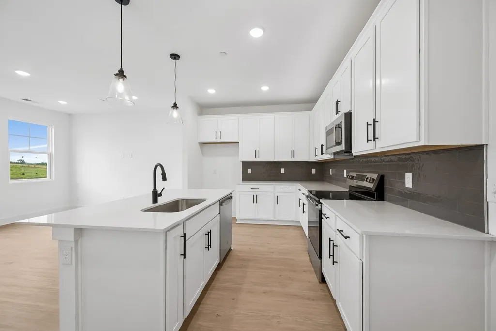 2597 Peaceful Valley Drive Columbia TN 38401