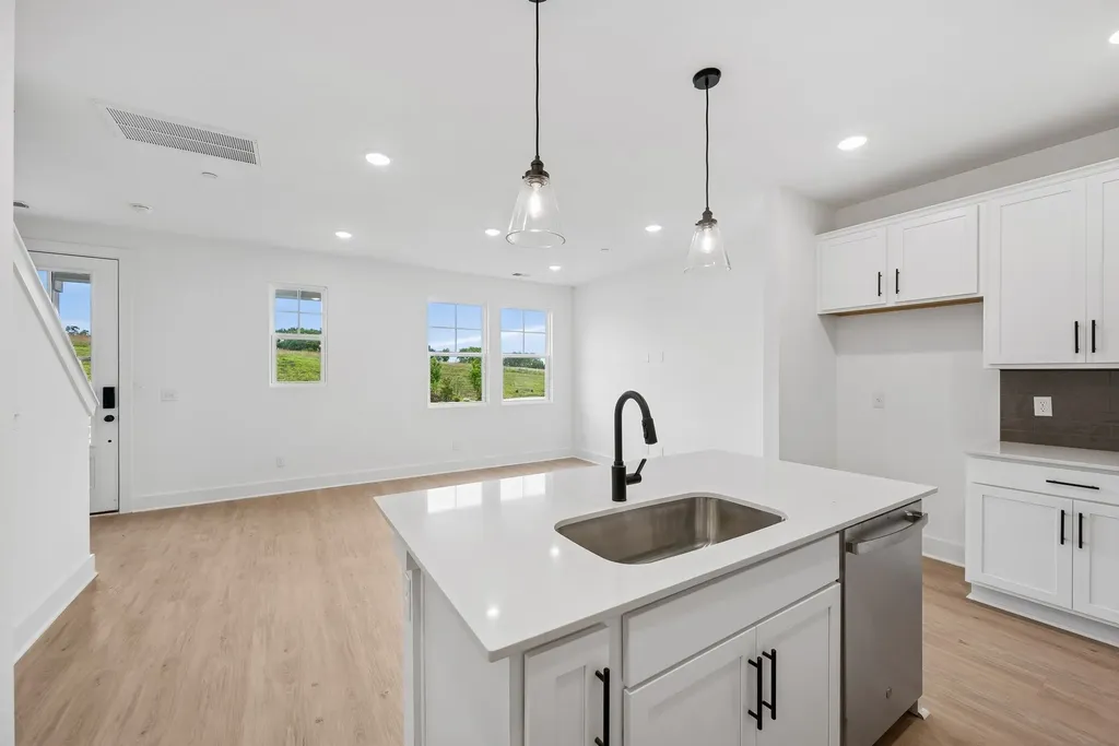 2597 Peaceful Valley Drive Columbia TN 38401