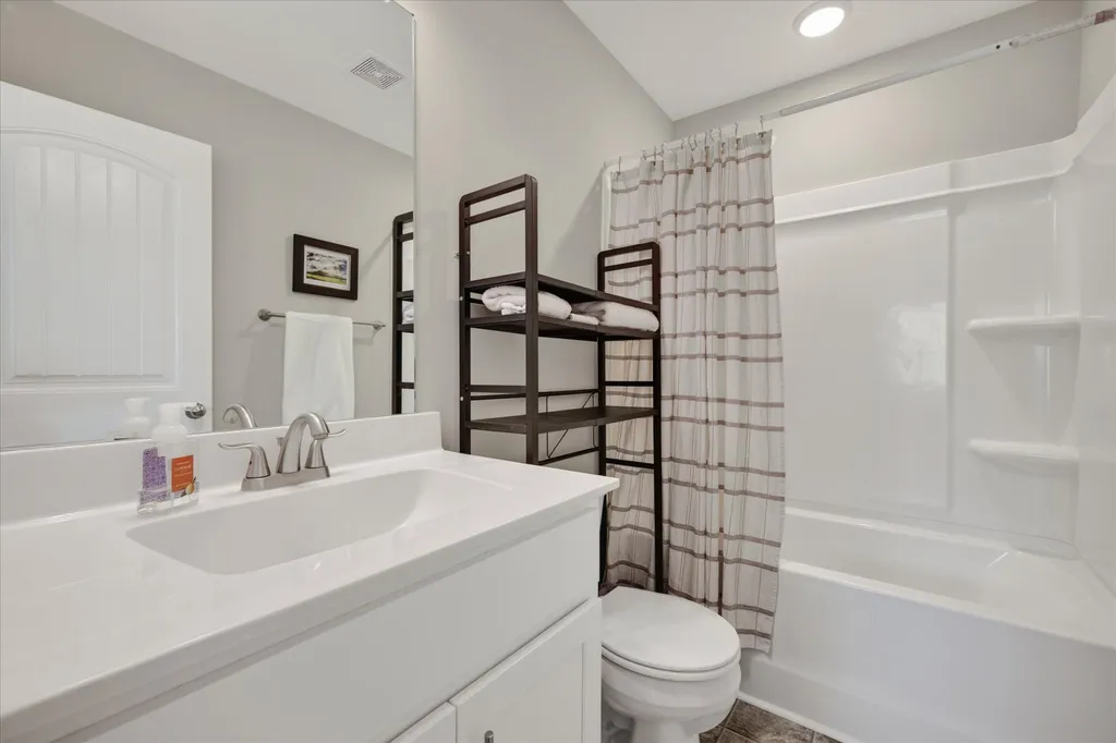 223 Woodland Valley Lane Clarksville TN 37040