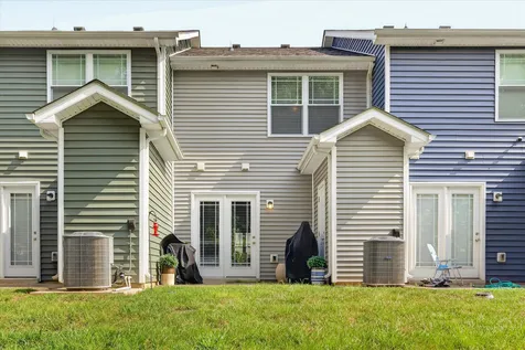223 Woodland Valley Lane Clarksville TN 37040