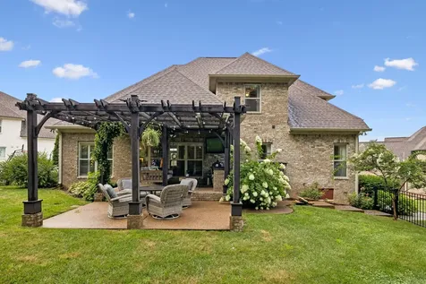 14 Colette Court Mount Juliet TN 37122