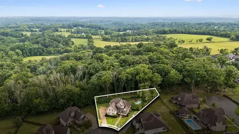 14 Colette Court Mount Juliet TN 37122