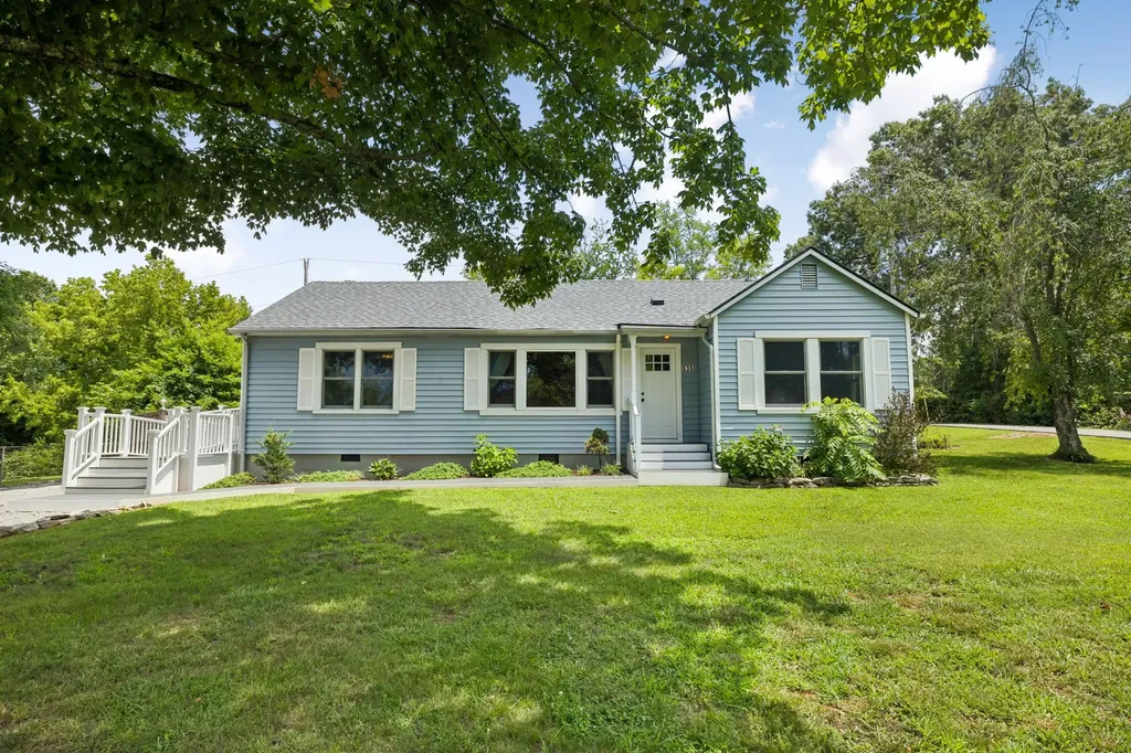 635 Dotsonville Road Clarksville TN 37042