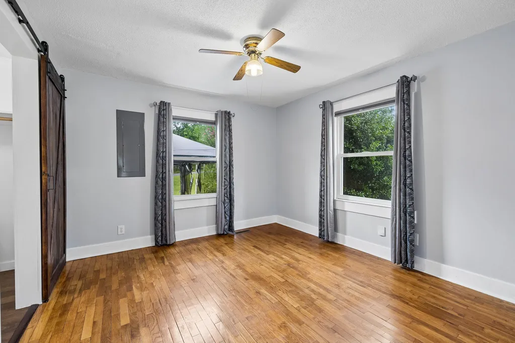 635 Dotsonville Road Clarksville TN 37042