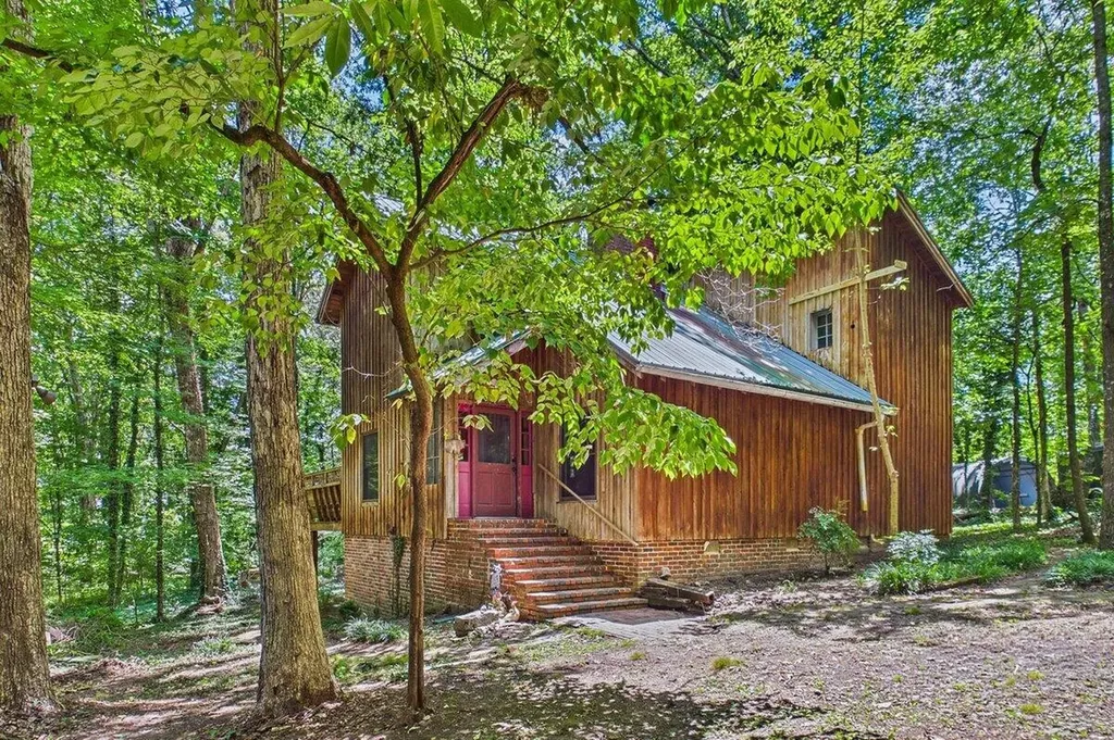170 County Road 709 Riceville TN 37370