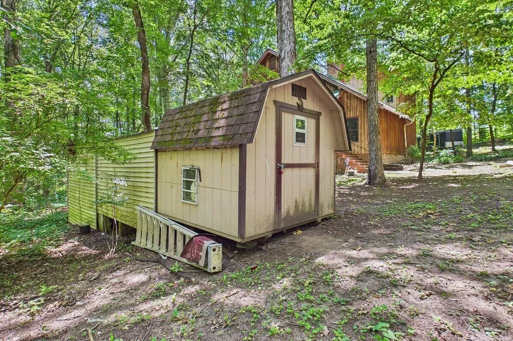 170 County Road 709 Riceville TN 37370