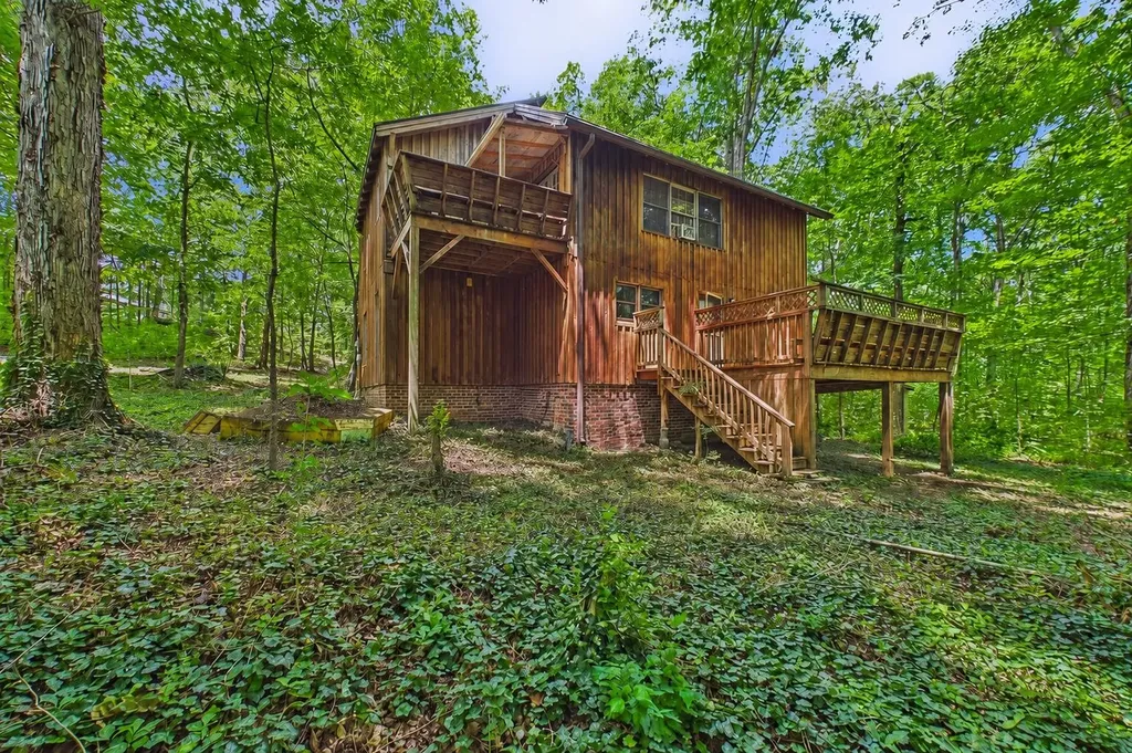 170 County Road 709 Riceville TN 37370