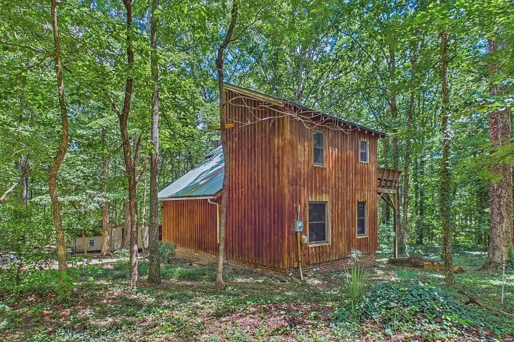 170 County Road 709 Riceville TN 37370