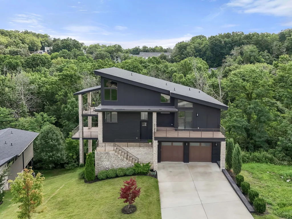 5812 Woodland Hills Drive Nashville TN 37211