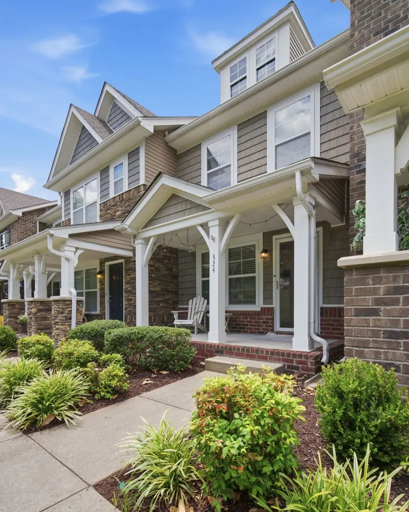 324 Mapleton Alley Hermitage TN 37076