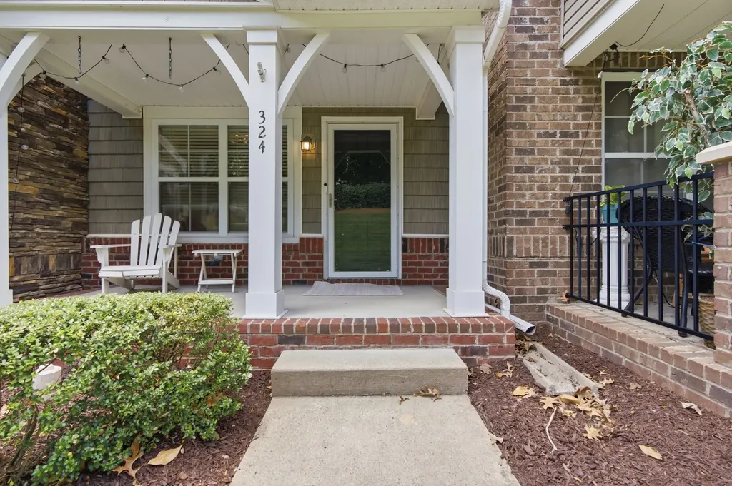 324 Mapleton Alley Hermitage TN 37076