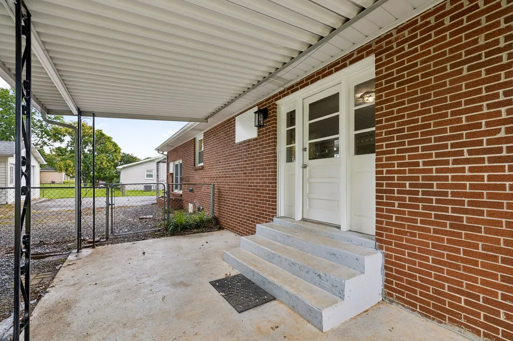 4358 Sulphur Springs Road Murfreesboro TN 37129