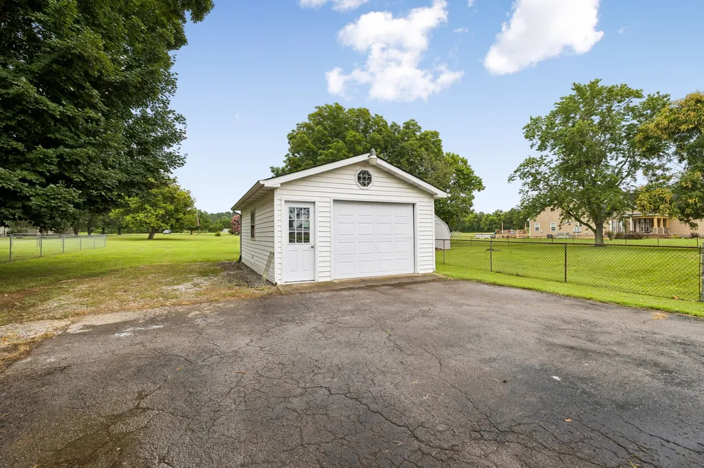 4358 Sulphur Springs Road Murfreesboro TN 37129