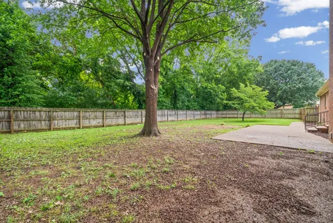 14 Harton Place Hopkinsville KY 42240