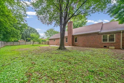 14 Harton Place Hopkinsville KY 42240