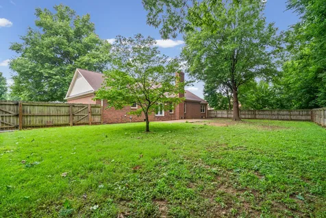 14 Harton Place Hopkinsville KY 42240