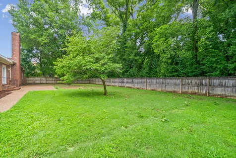 14 Harton Place Hopkinsville KY 42240
