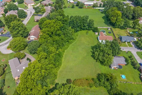 14 Harton Place Hopkinsville KY 42240