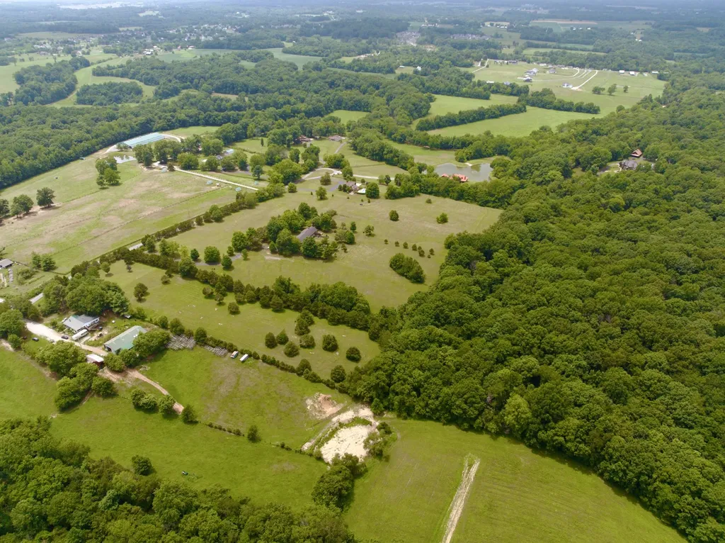 6881 Glidewell Road Cross Plains TN 37049