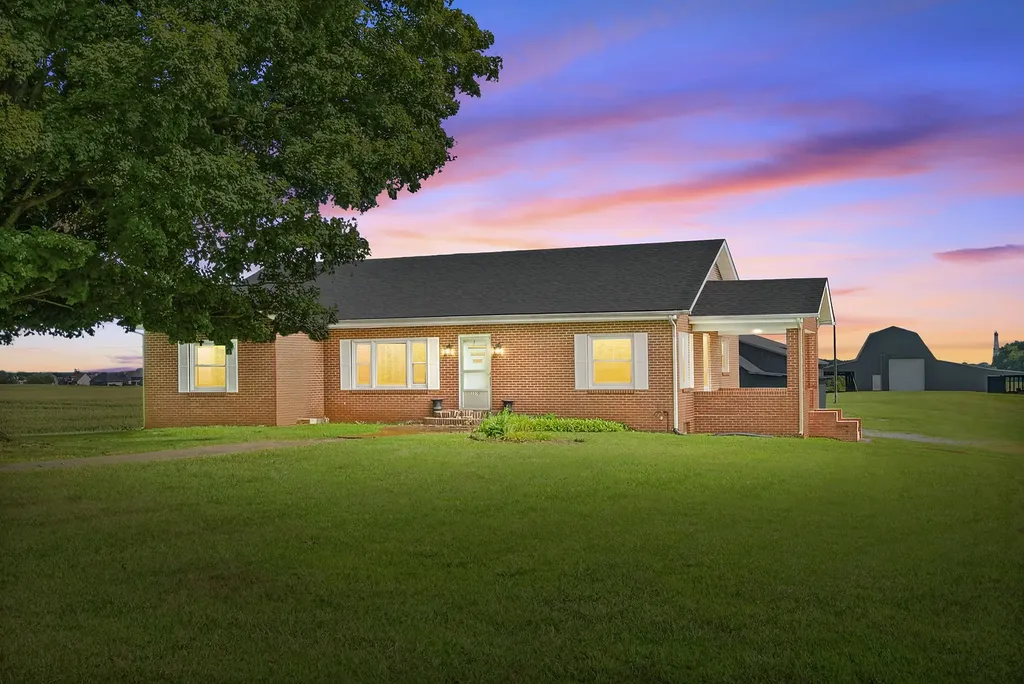 3350 Kirkwood Road Clarksville TN 37043