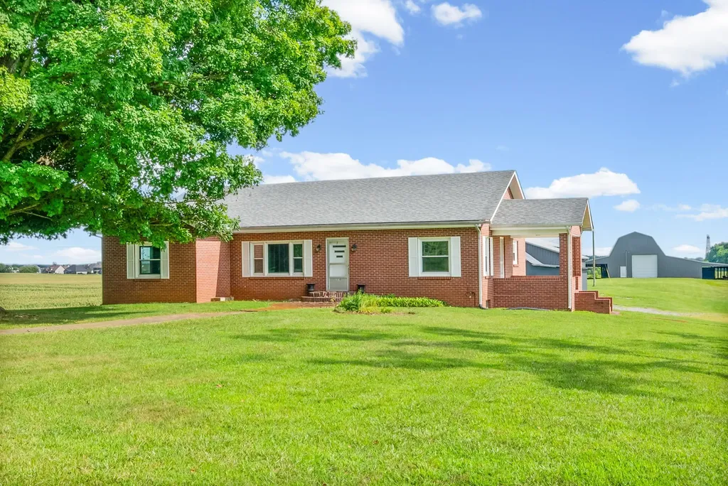 3350 Kirkwood Road Clarksville TN 37043