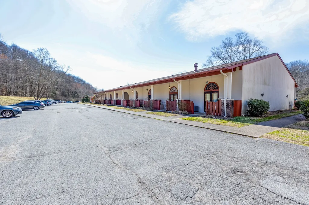 214 Old Hickory Boulevard Nashville TN 37221