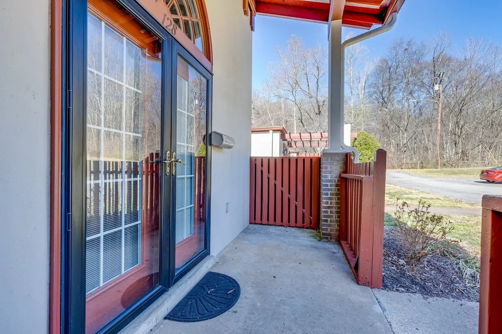 214 Old Hickory Boulevard Nashville TN 37221