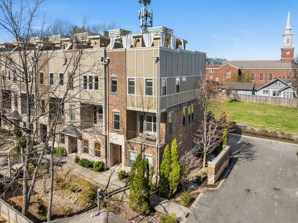3823 Gallatin Pike Nashville TN 37216
