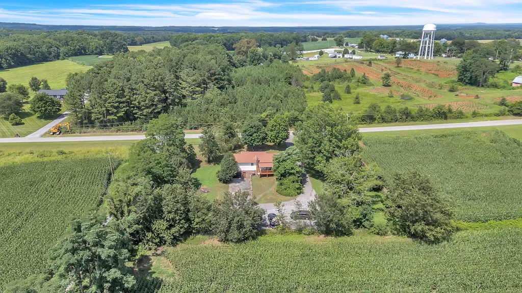 5785 Short Mountain Road Mcminnville TN 37110