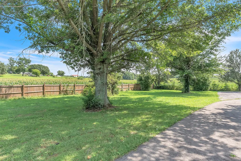 5785 Short Mountain Road Mcminnville TN 37110