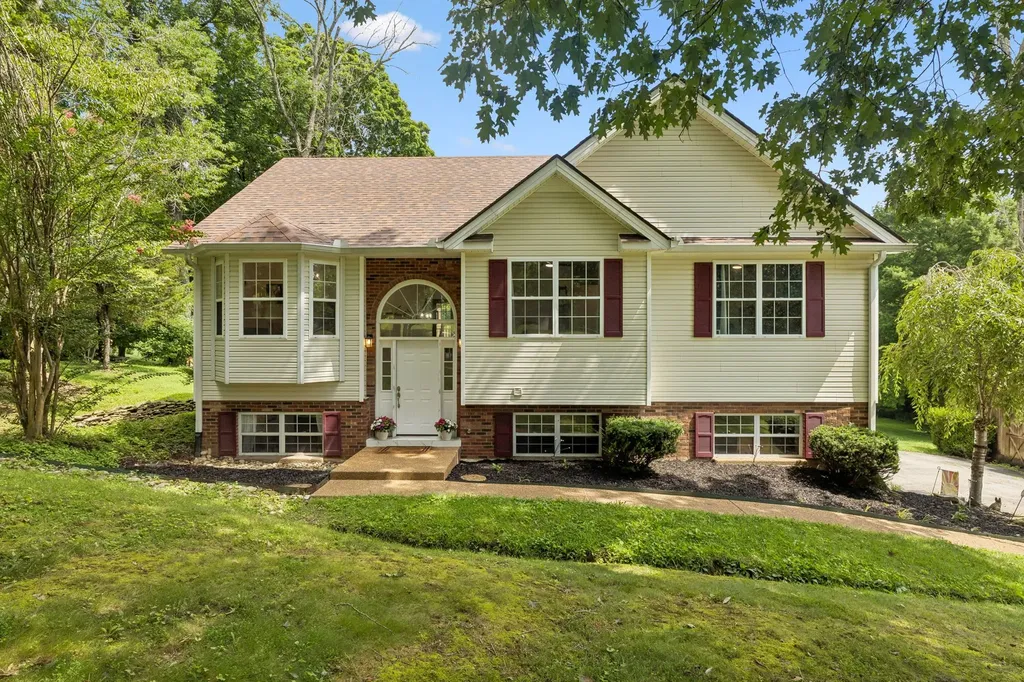 2024 Big Oak Drive Spring Hill TN 37174
