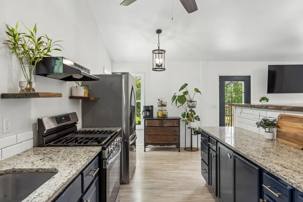 2024 Big Oak Drive Spring Hill TN 37174