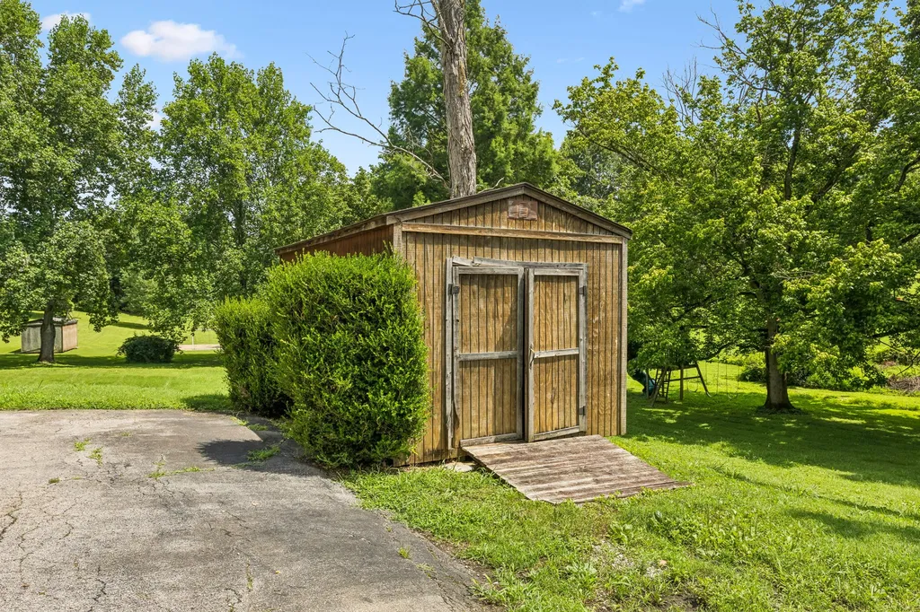 2024 Big Oak Drive Spring Hill TN 37174