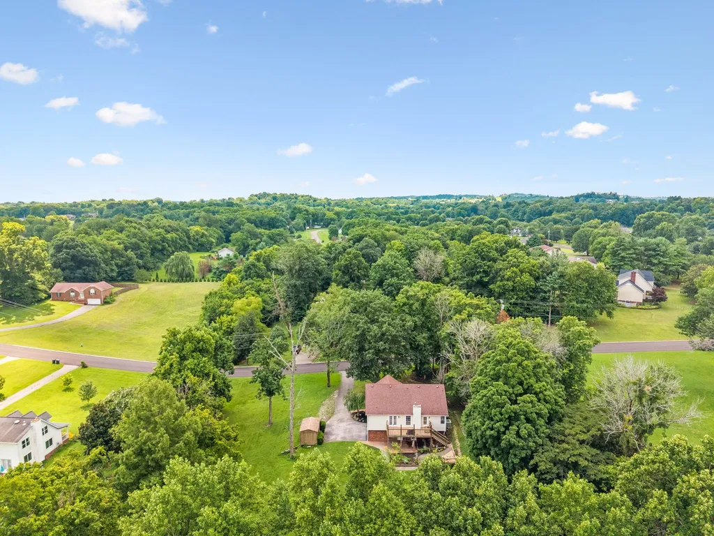 2024 Big Oak Drive Spring Hill TN 37174